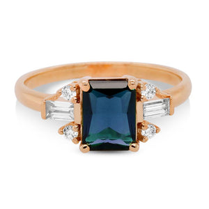9YG LONDON BLUE TOPAZ & DIAMOND RING 9YG LONDON BLUE TOPAZ & DIAMOND RING