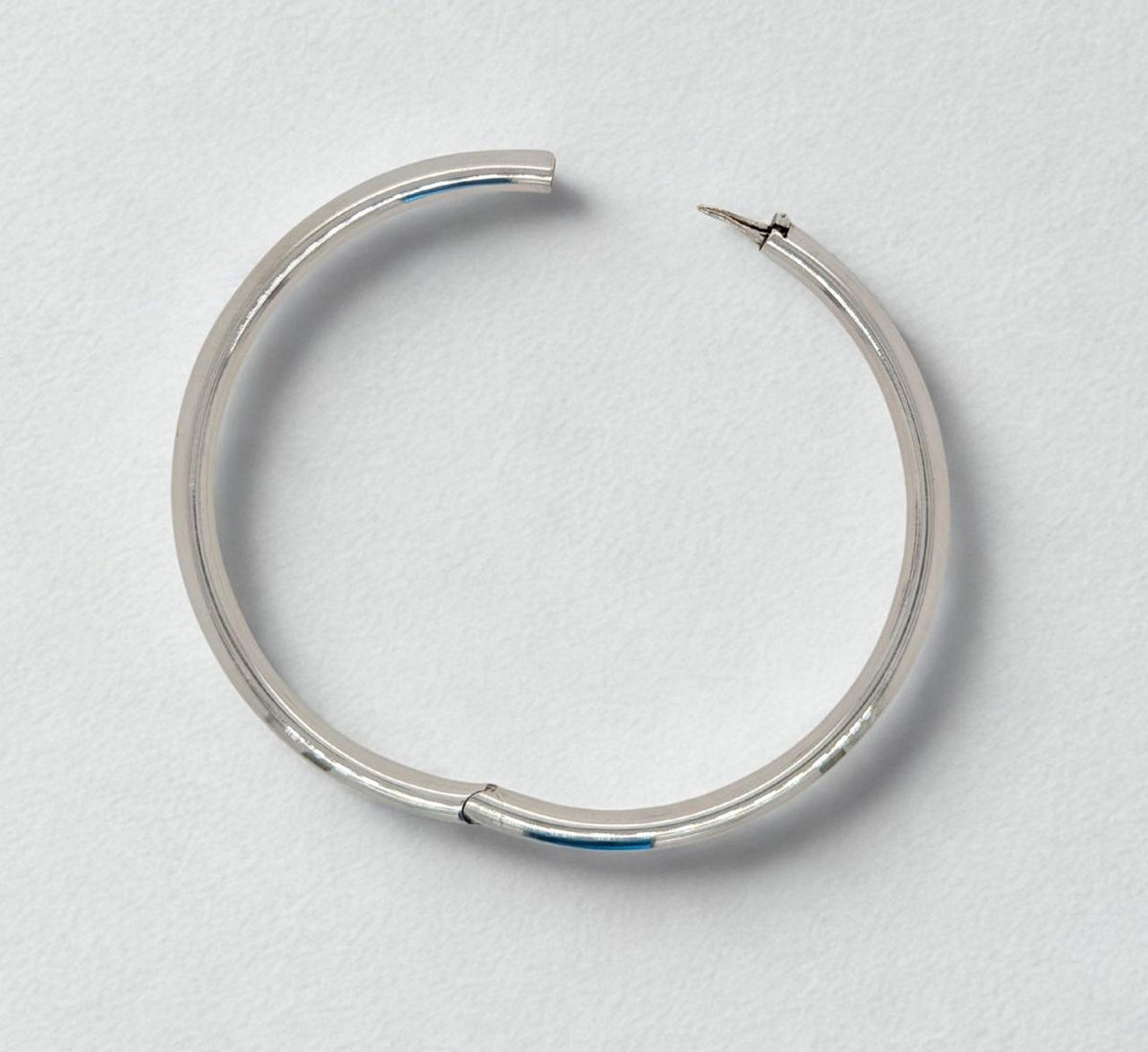 SS ROUND HINGE BANGLE