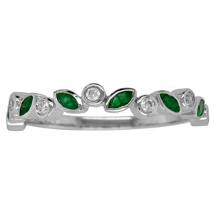 9WG EMERALD & DIAMOND RING 9WG EMERALD & DIAMOND RING