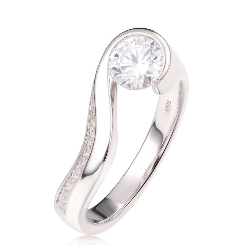 STERLING SILVER CUBIC ZIRCONIA RING