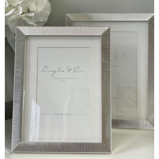 BROAD RIBBED SILVER FRAME 4 X 6