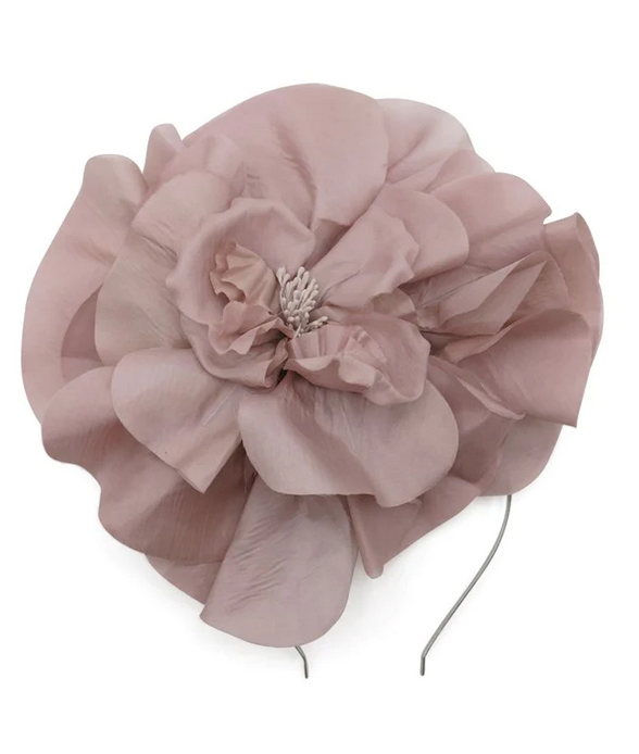 CINDY FASCINATOR IN NUDE