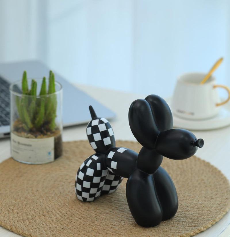 BALLOON DOG FIGURINE - BLACK CHECKS