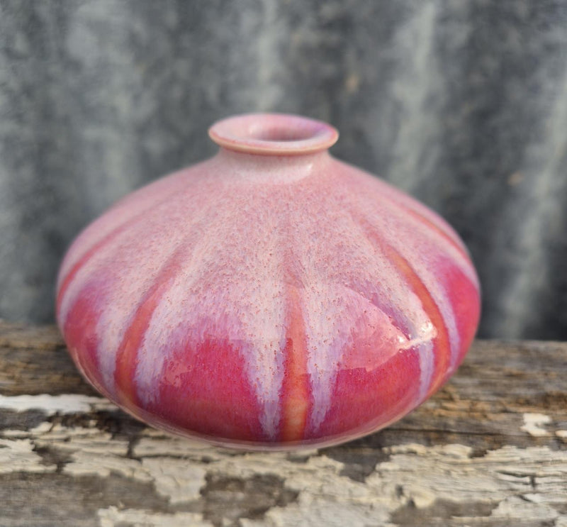 SHELLY MINI VASE - RASPBERRY