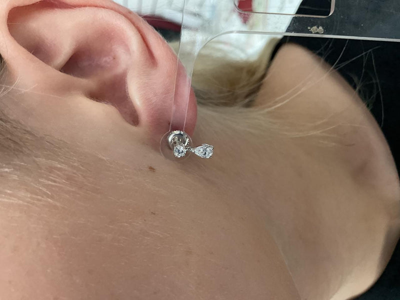 10CT WTHIE GOLD DIAMOND EARRINGS - .75CT