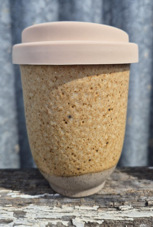 TRAVEL MUG 8OZ WITH LID - SANDY