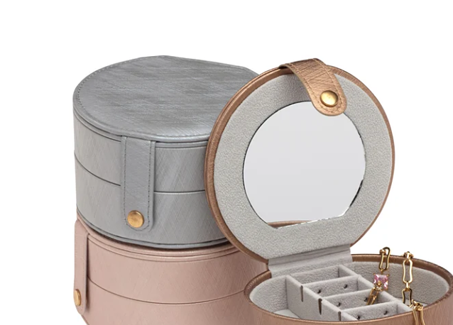 SILVER TRAVEL CASE