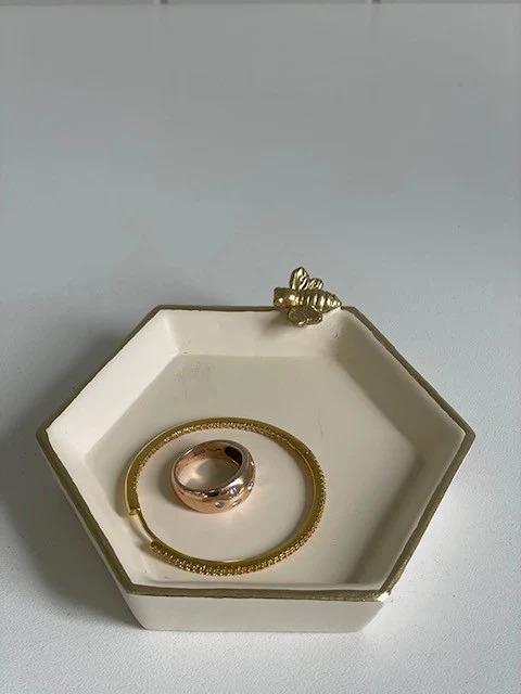 CREAM & GOLD BEE TRINKET TRAY
