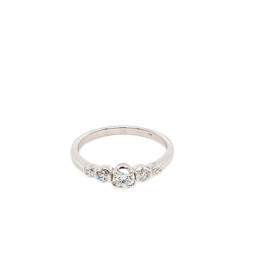 9WG 5 DIAMOND ENGAGEMENT RING