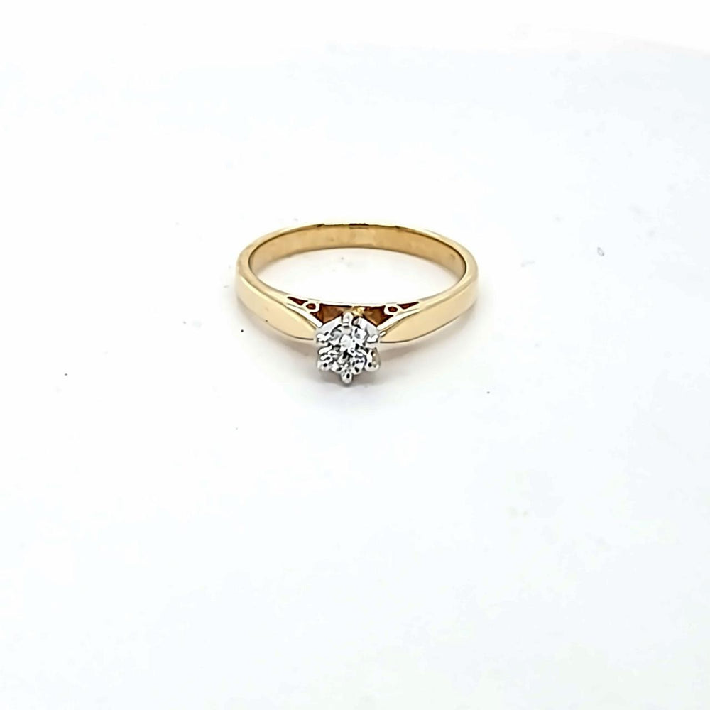 9CT TWO TONE SOLITIARE DIAMOND ENGAGEMENT RING