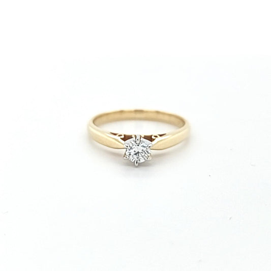 9 TT DIAMOND SOLITAIRE RING