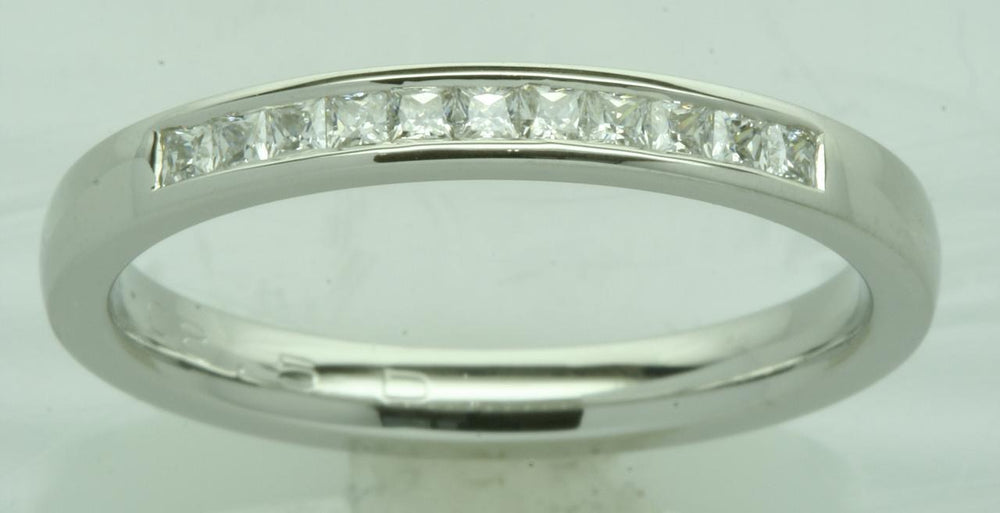 9WG PRINCESS CUT DIAMOND WEDDER